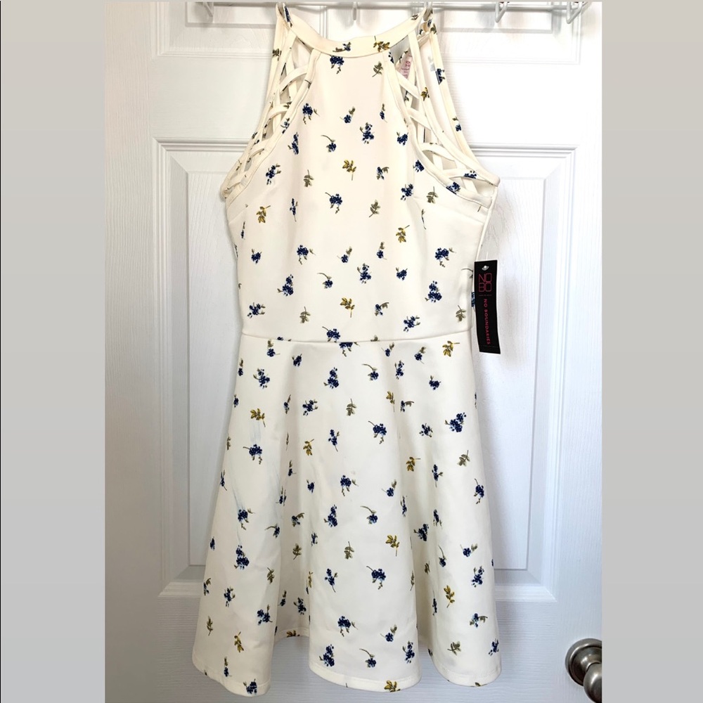 NEW No Boundaries Small Floral Sleeveless Dress